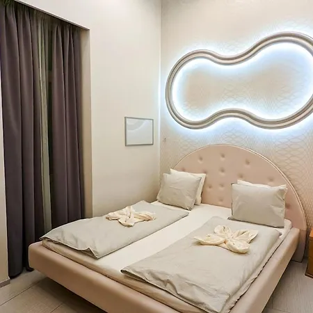 120M2 Luxury Hollywood Condo In The Heart Of The City -Cinema -Private Spa Апартаменты *