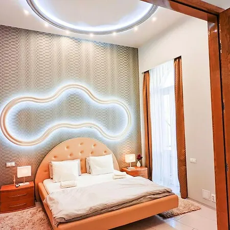 Апартаменты 120M2 Luxury Hollywood Condo In The Heart Of The City -Cinema -Private Spa Будапешт